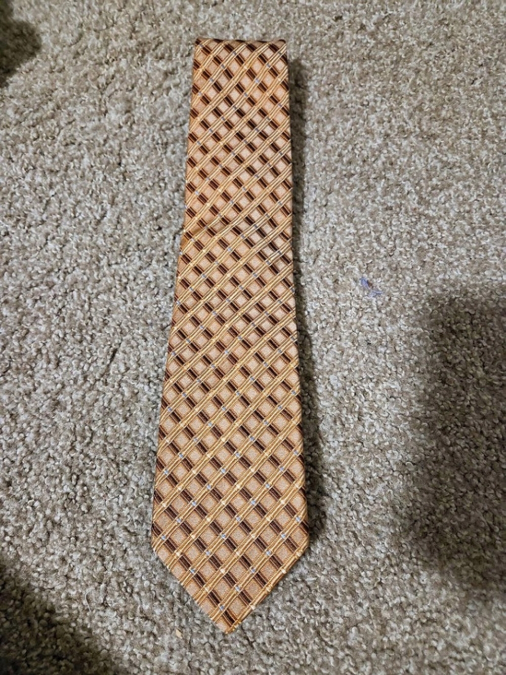 Hugo Boss Geometric Pattern Tie in Brown & Gold Like New